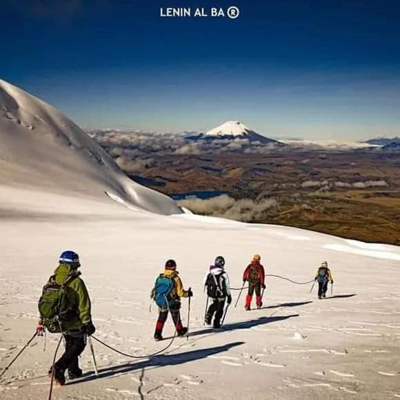 Hostal Sendero De Volcanes ラタクンガ エクステリア 写真