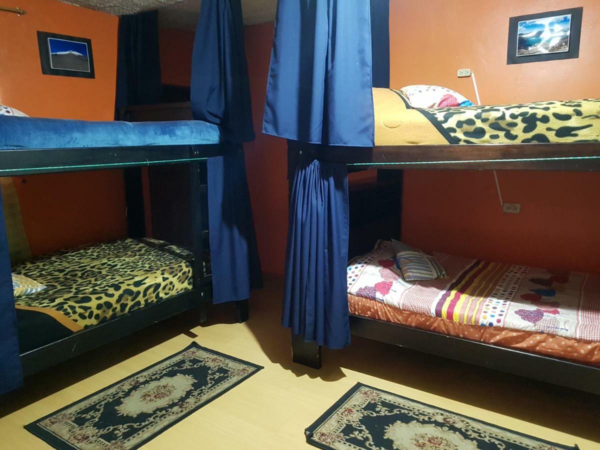 Hostal Sendero De Volcanes ラタクンガ エクステリア 写真
